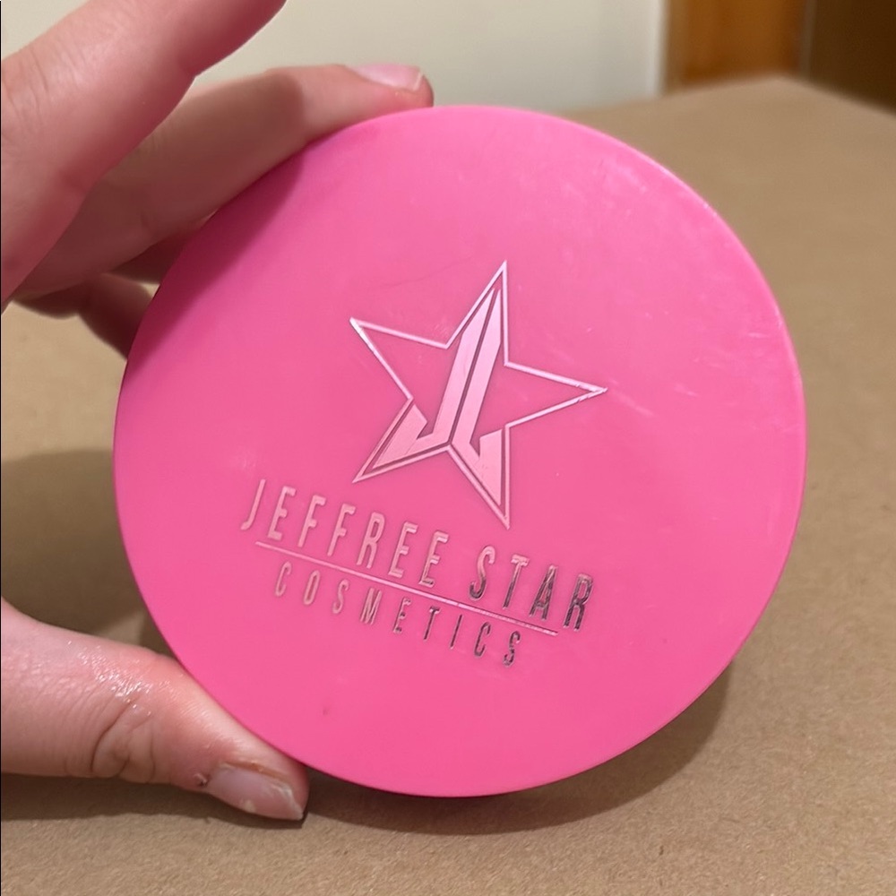 Jeffree Star Cosmetics Skin Frost Highlighting Powder “Ice Cold”